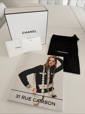 CHANEL Dusty Bag, Box Set with 31 Rue Cambon Magazine